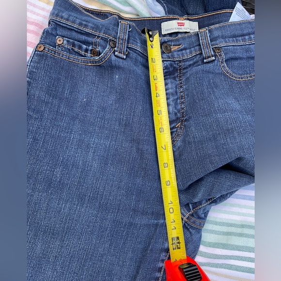 Levi’s perfectly slimming 512 bootcut jeans high-rise sz 12, 28 inseam - Picture 9 of 10